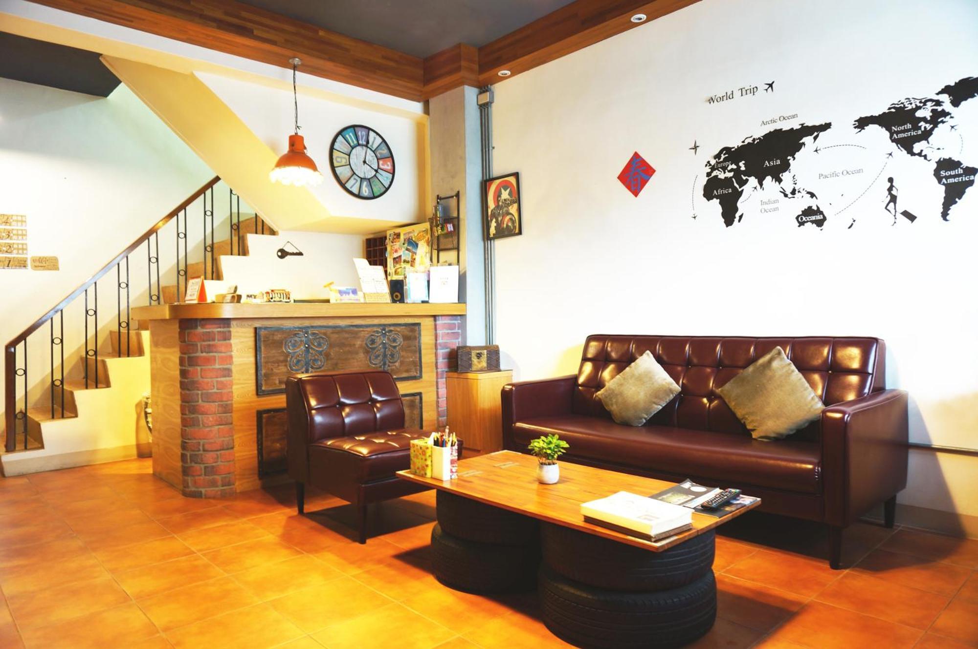 Knock Knock Hostel Гаосюн Екстер'єр фото